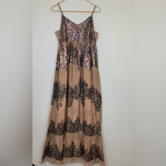 NWT Anthropologie Let Me Be Sz Small Deep-V Neck Sequin Smocked Long Maxi Dress - Picture 2 of 12